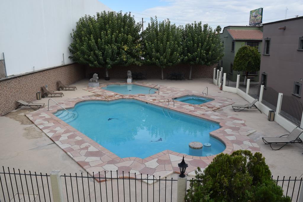 Hotel Suites El Paseo Ciudad Juárez Extérieur photo